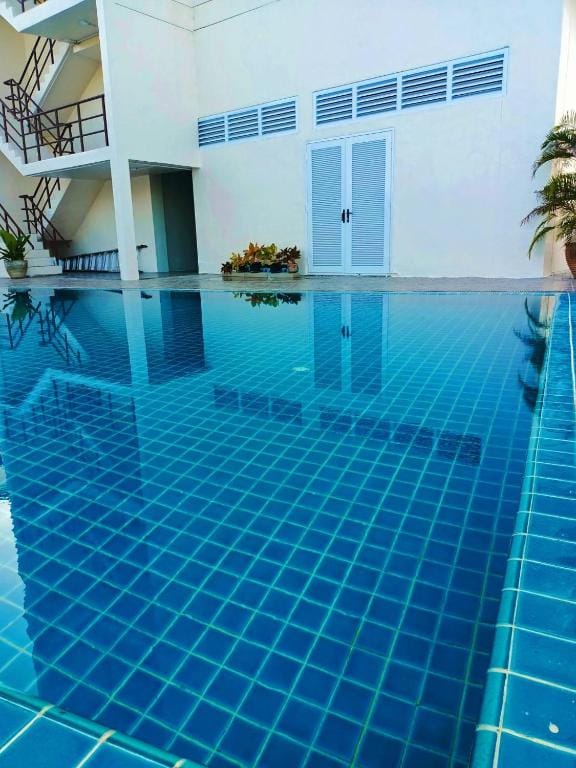 Mayflower Grande Hotel Phitsanulok — 3