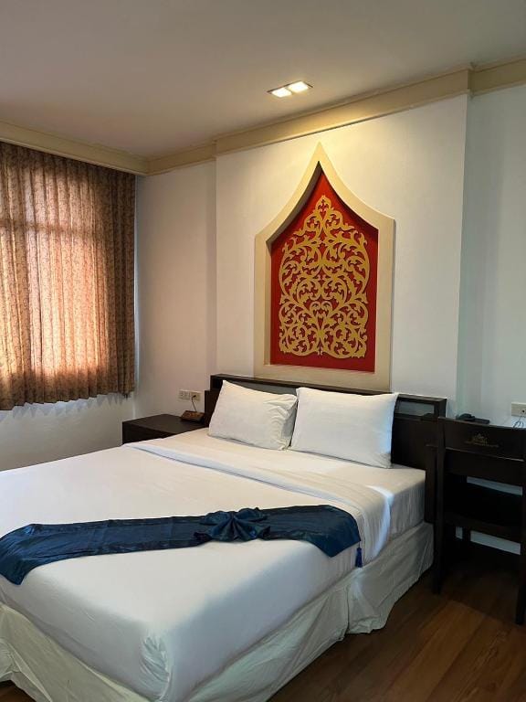 Grand Phranakhon Hotel — 2