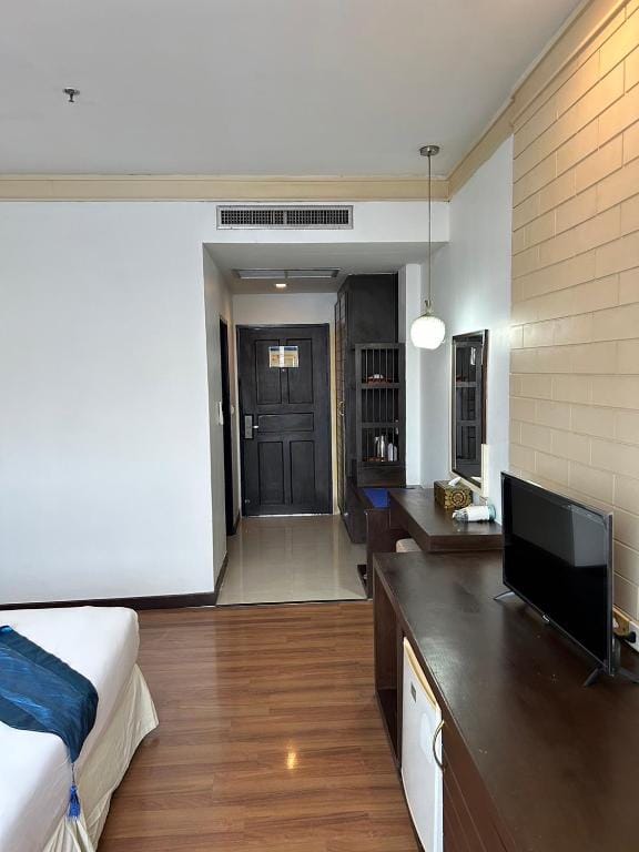 Grand Phranakhon Hotel — 5