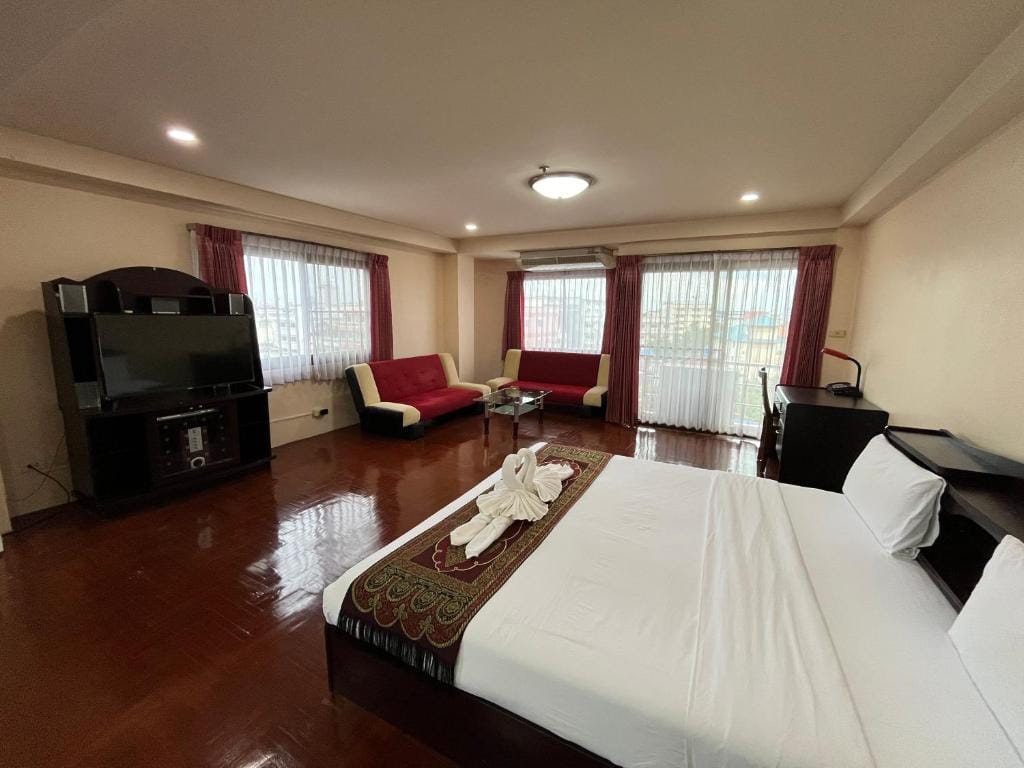 Yamadaya Apartment — 5