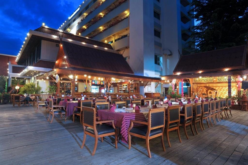 Maeyom Palace Hotel — 4