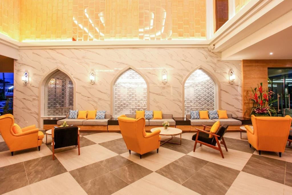 CRAFT Resort & Villas, Phuket Town - scheduled shuttle to Phuket Old Town — 4