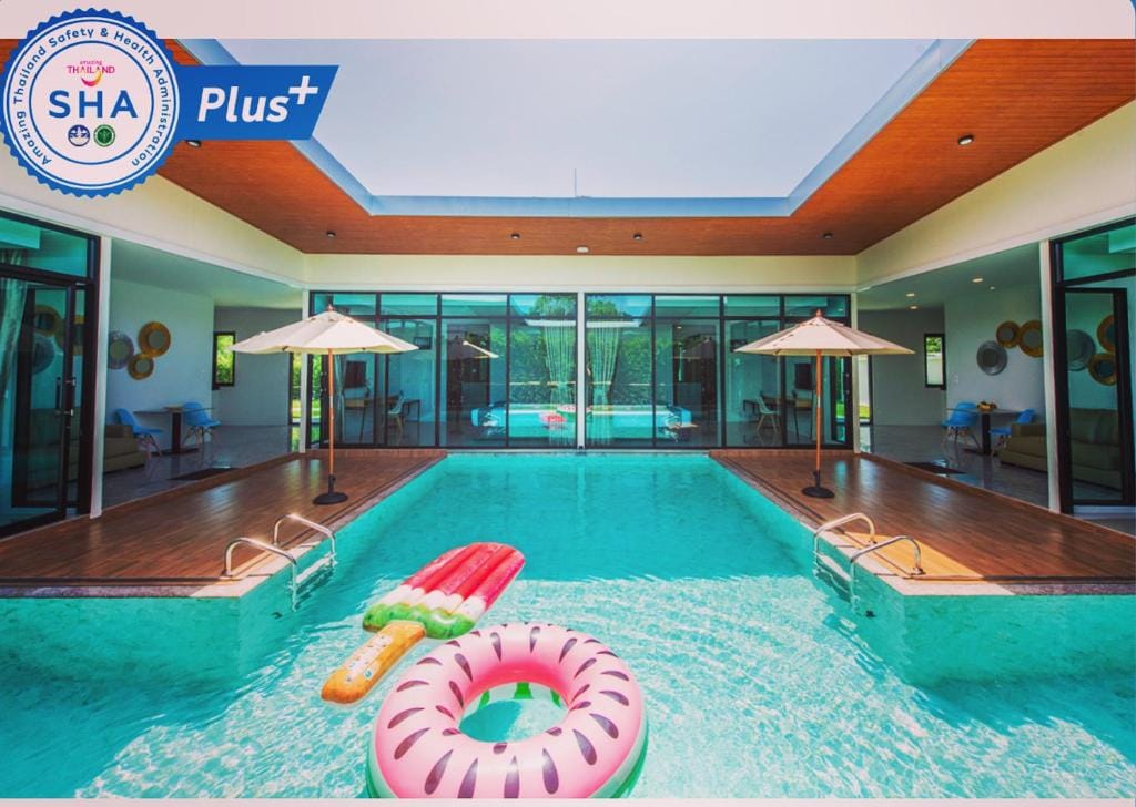 Good Night Pool Villa Phuket — 1