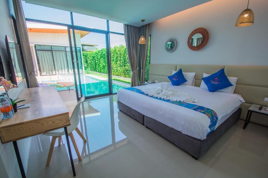 Good Night Pool Villa Phuket — 2
