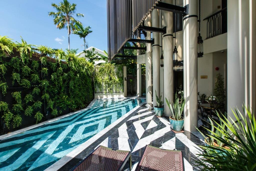 Hotel Verdigris — 4