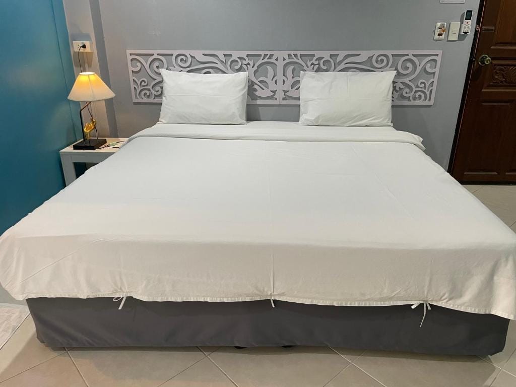 Nawaporn Place — 4