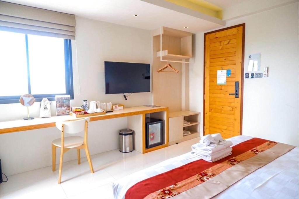 LA PINO HOTEL — 5
