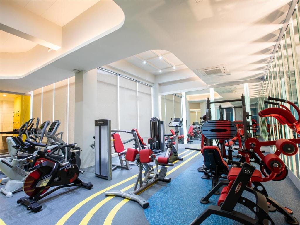 โรงแรมโกลว์ รัตนา เพลส — 5