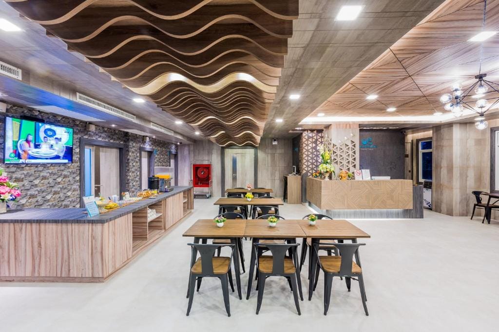 Evergreen Suite Hotel — 5