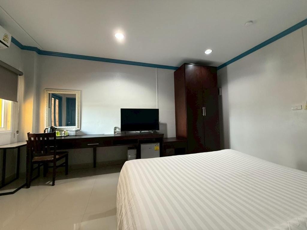 Garden Hill Hotel — 4