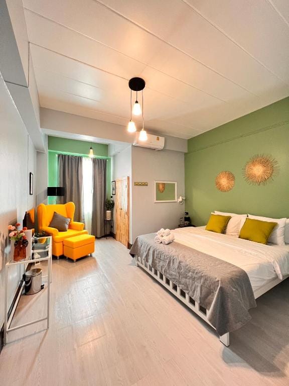 Triple J hotel Trang — 2