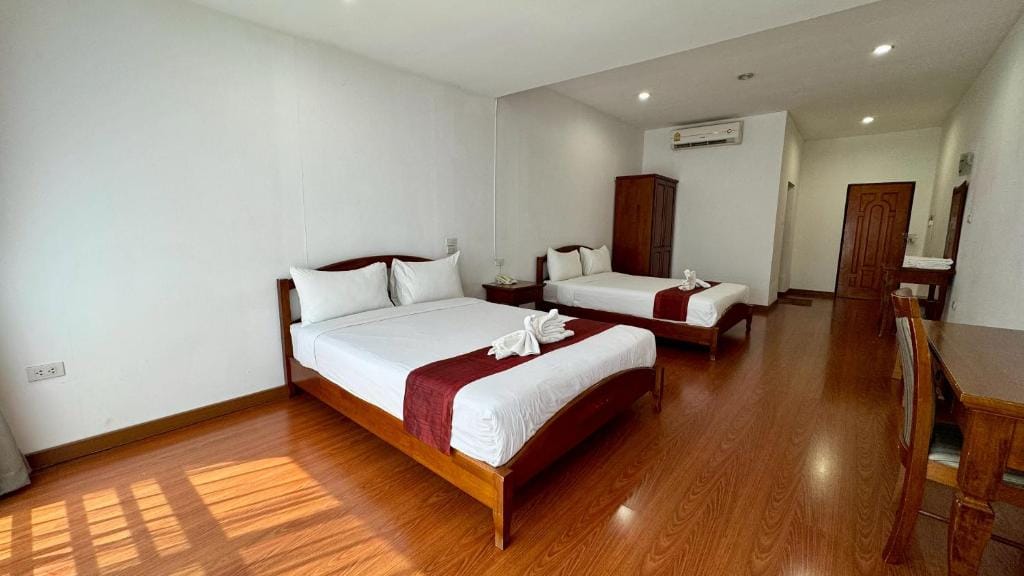 Baan Suan Khun Ta and Golf Resort — 4