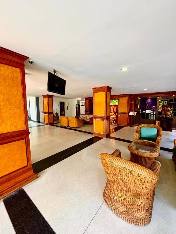 Bordin Hotel — 4