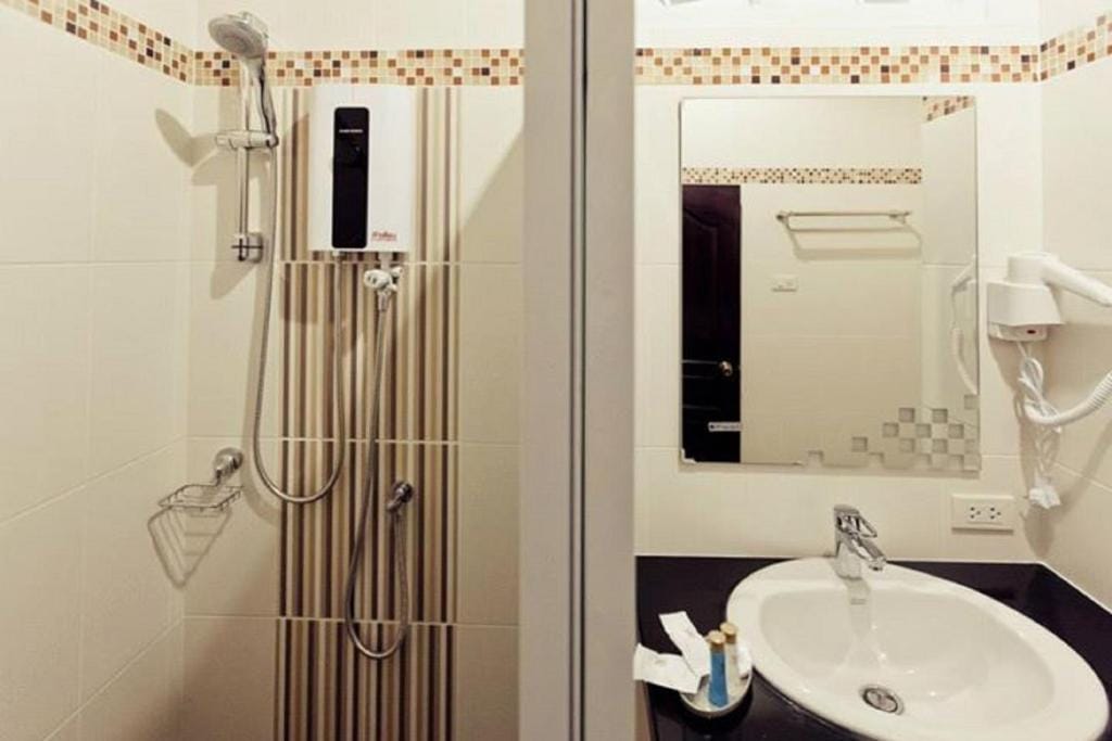 Excella Hotel — 3
