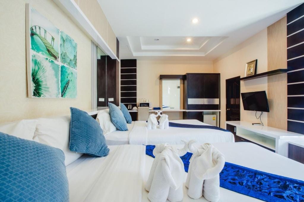 Excella Hotel — 5