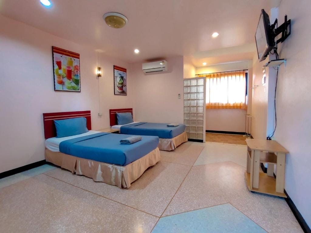 Srisomthai Hotel — 2