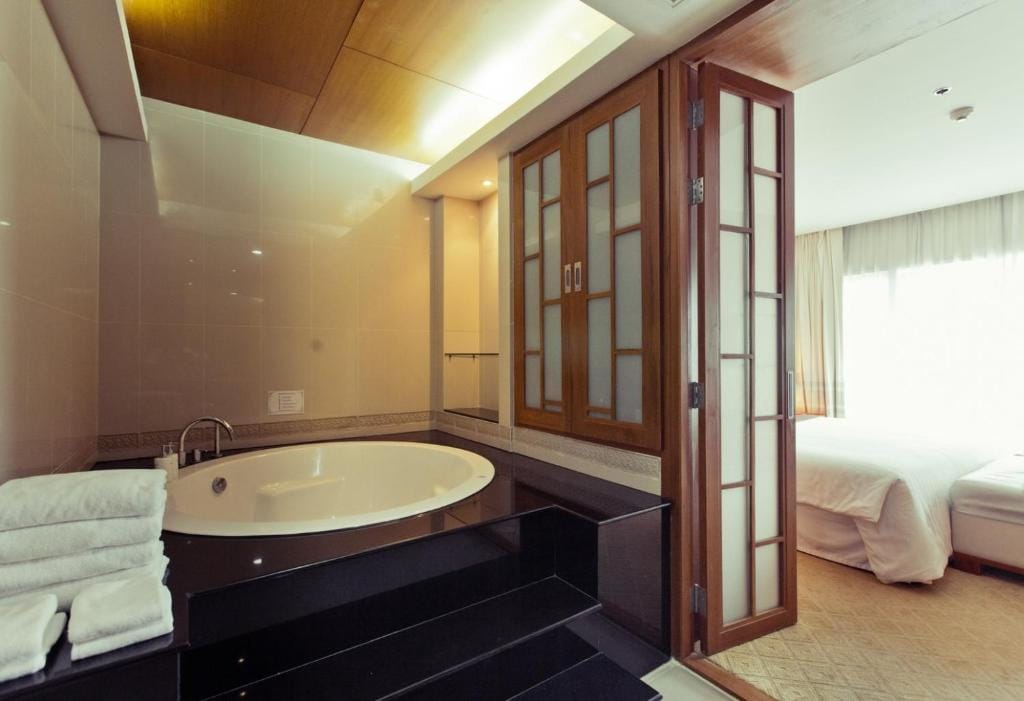 Sunee Grand Hotel and Convention Center — 3