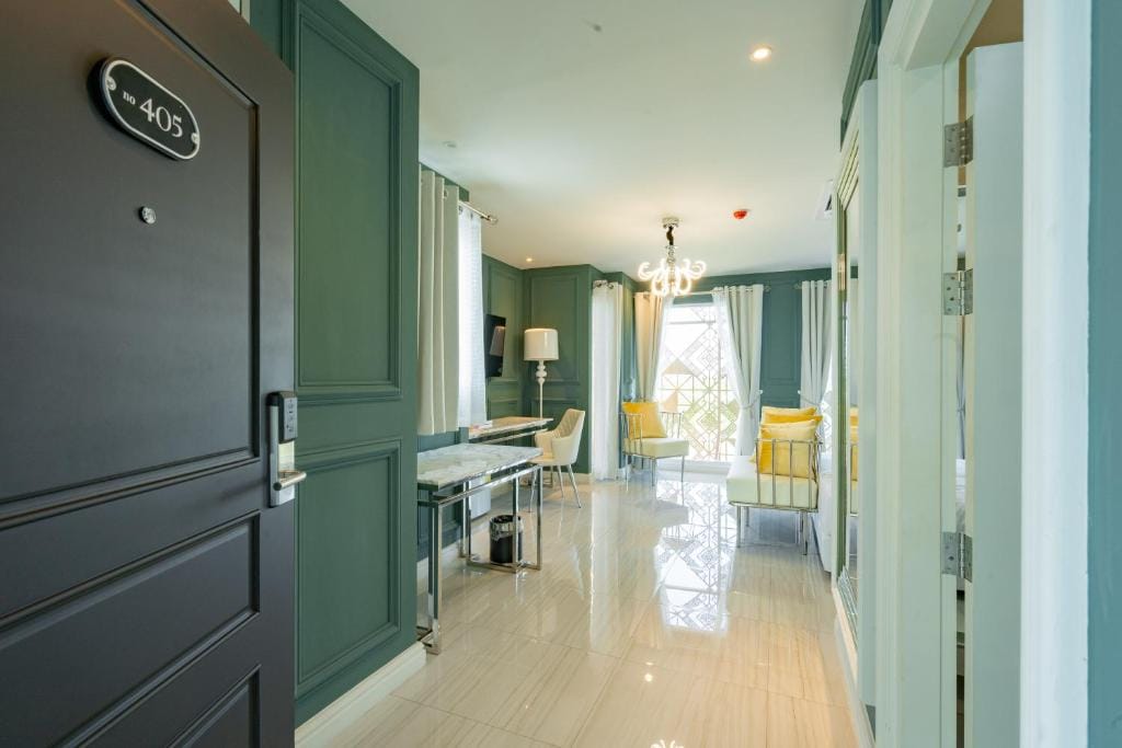 Belle Grand Hotel — 2
