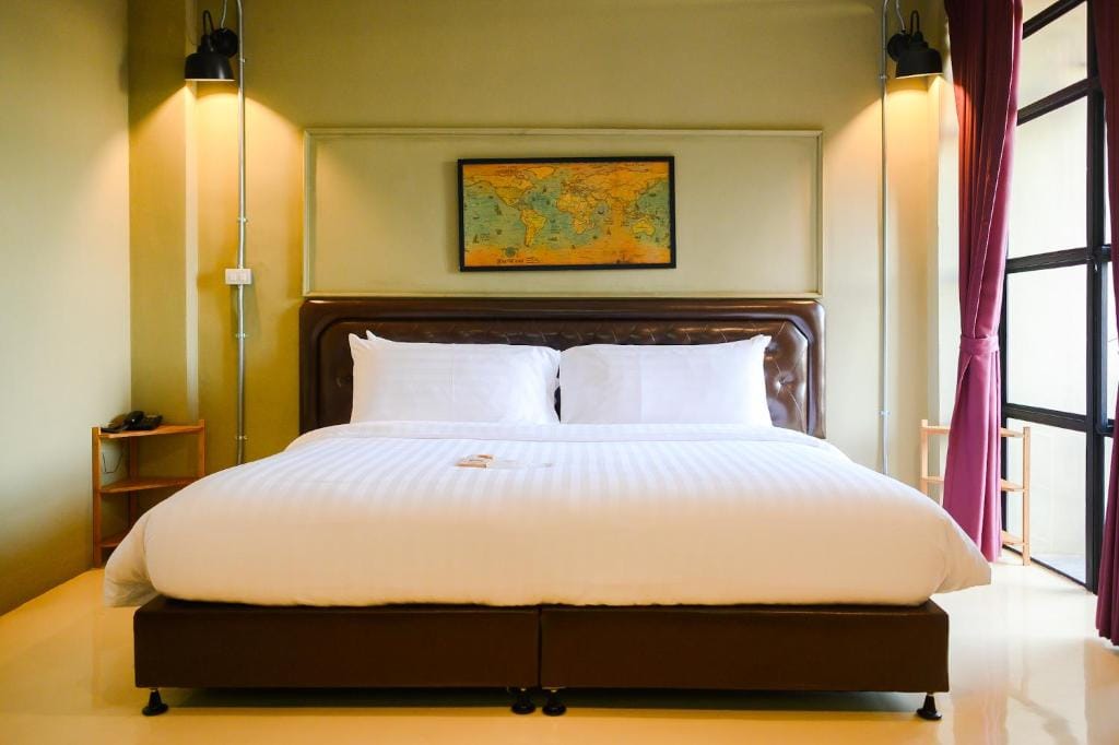 Dream Factory Hotel — 5