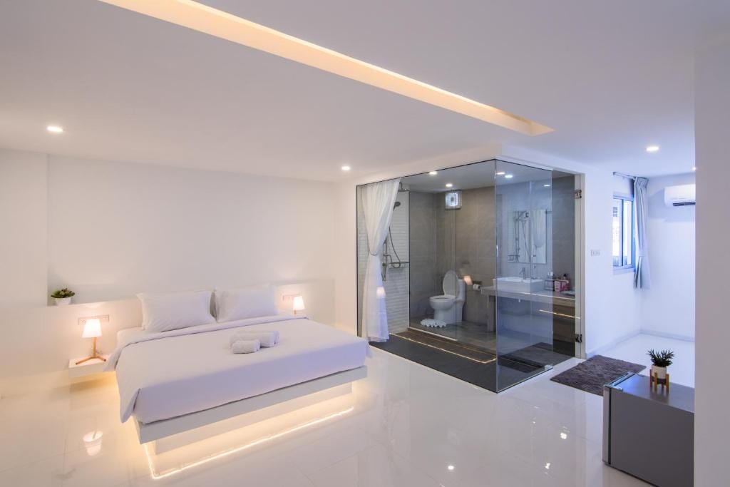 Thewhitehotel BY Charoensri - SHA Extra Plus — 2