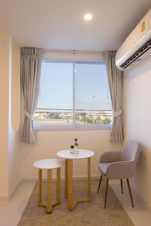 Thewhitehotel BY Charoensri - SHA Extra Plus — 4